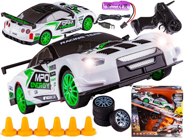 Samochód Do Driftu, Auto RC Drift 1:24 2,4 GHz 4WD BIAŁY